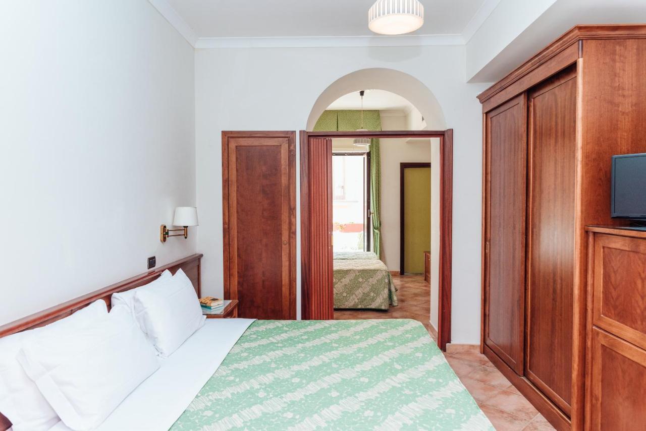 Hotel Montana Сант-Агата-суи-Дуэ-Гольфи Экстерьер фото