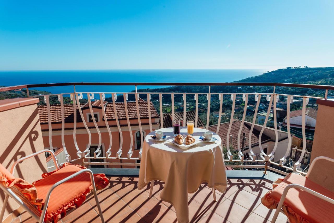 Hotel Montana Сант-Агата-суи-Дуэ-Гольфи Экстерьер фото