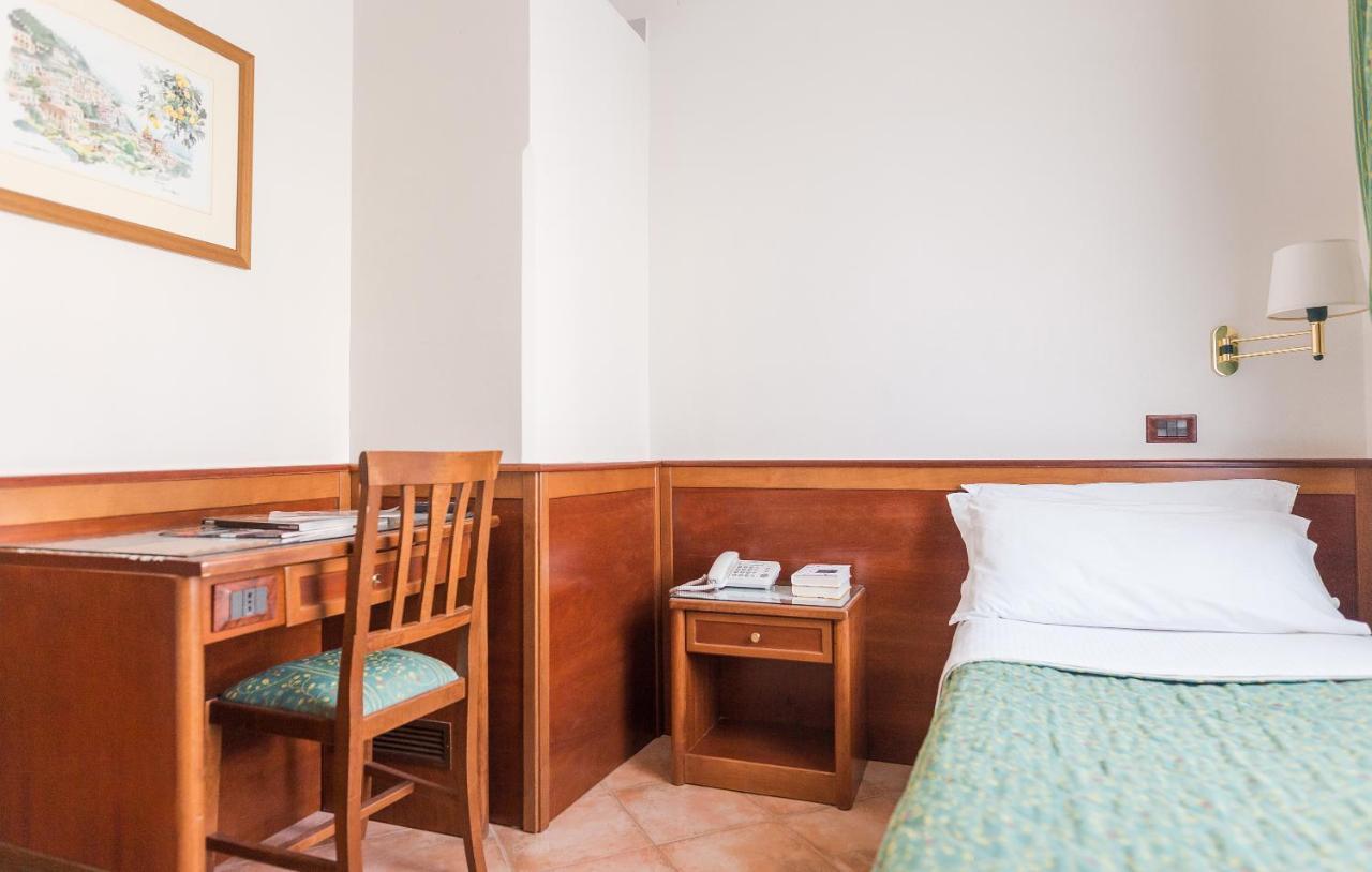 Hotel Montana Сант-Агата-суи-Дуэ-Гольфи Экстерьер фото